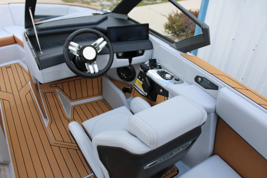 2027-nautique-s23-143745-image11