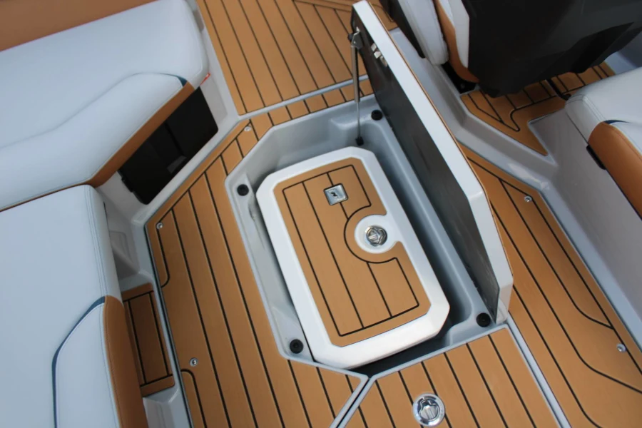 2027-nautique-s23-143745-image21