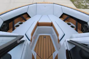 2027-nautique-s23-143745-image6