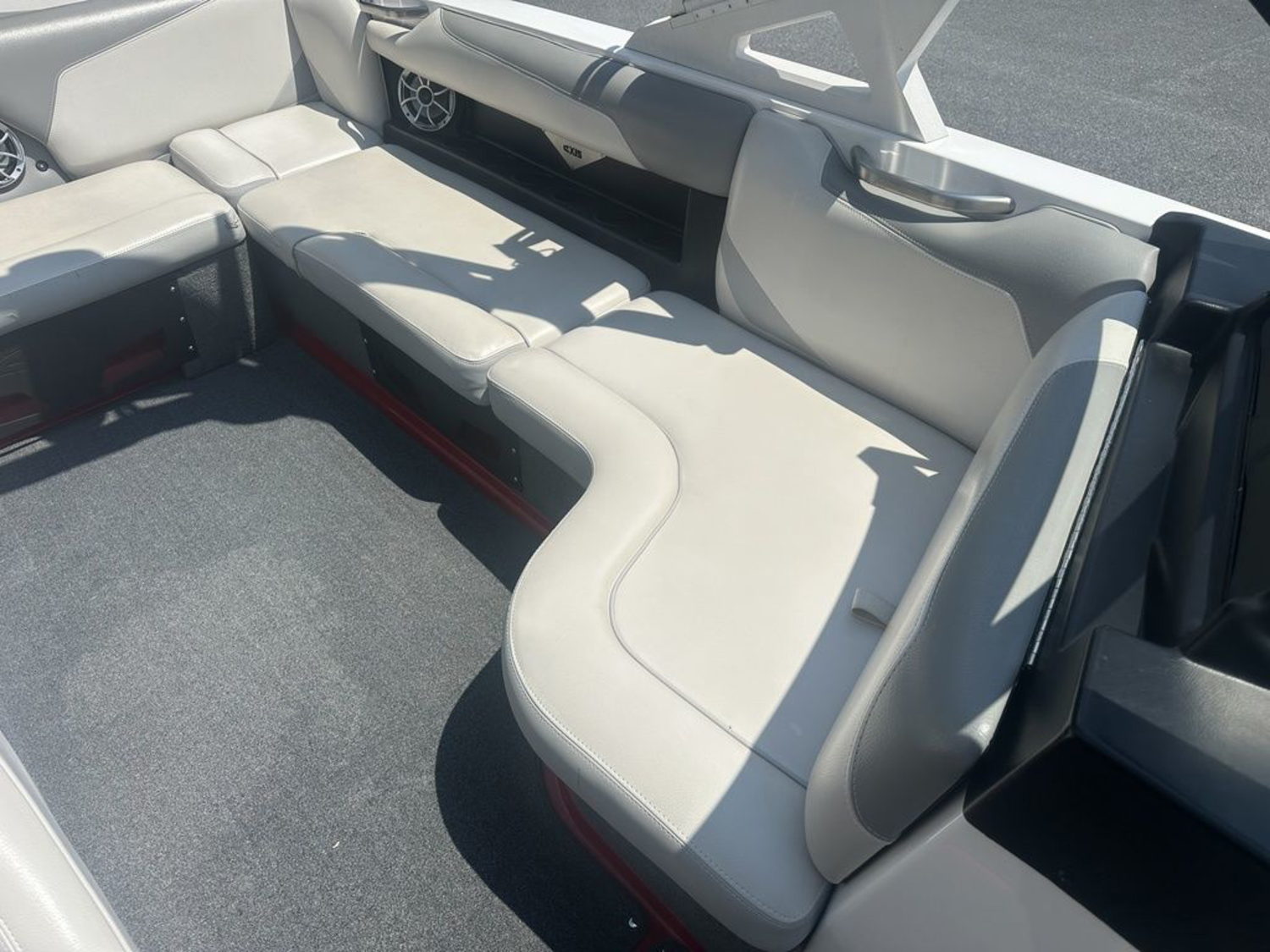 2016 Axis Wake Research T22