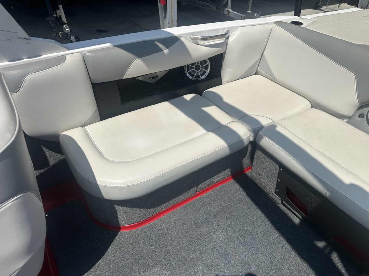 2016 Axis Wake Research T22