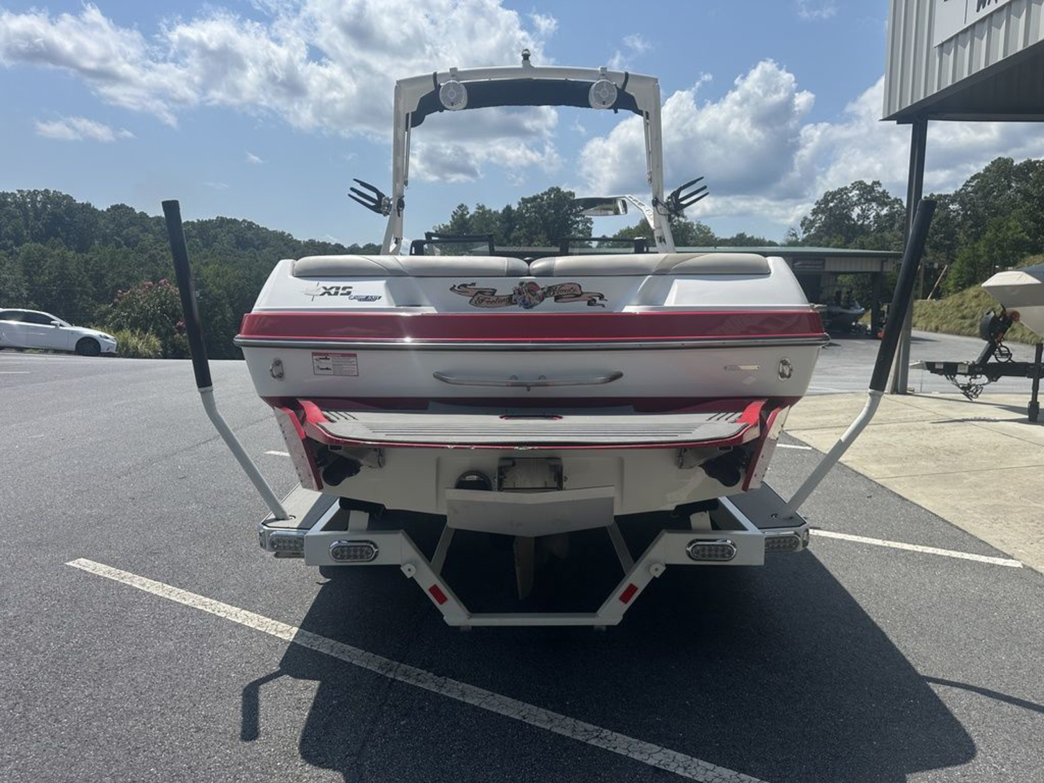 2016 Axis Wake Research T22
