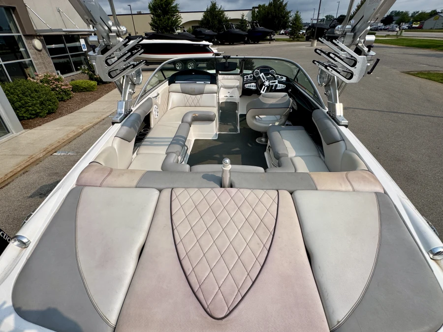 2011-mastercraft-x15-143752-image27