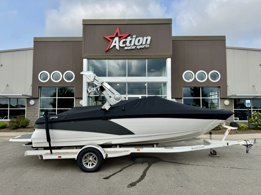 2011-mastercraft-x15-143752-image29