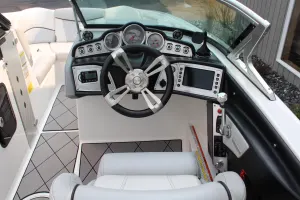 2015-mastercraft-x23-143754-image13