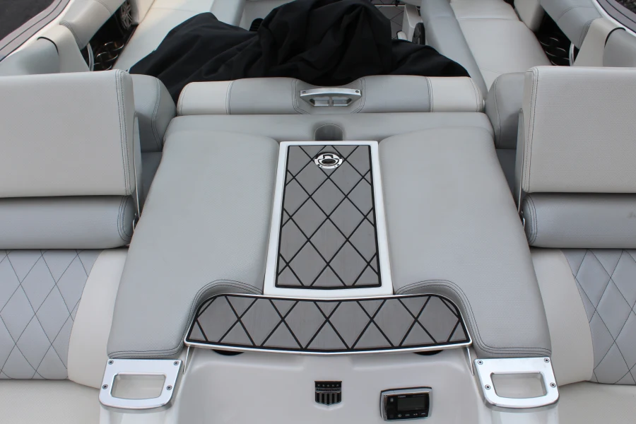 2015-mastercraft-x23-143754-image21