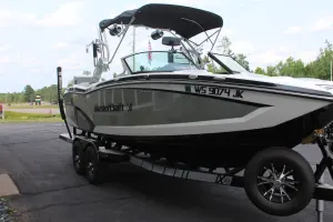 2015-mastercraft-x23-143754-image5
