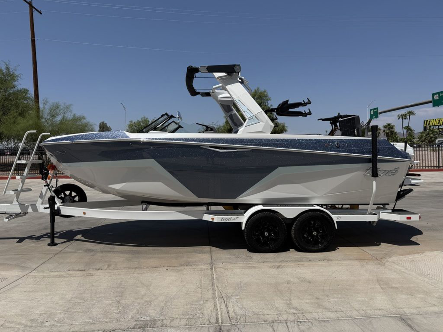 2027 Tige Z3
