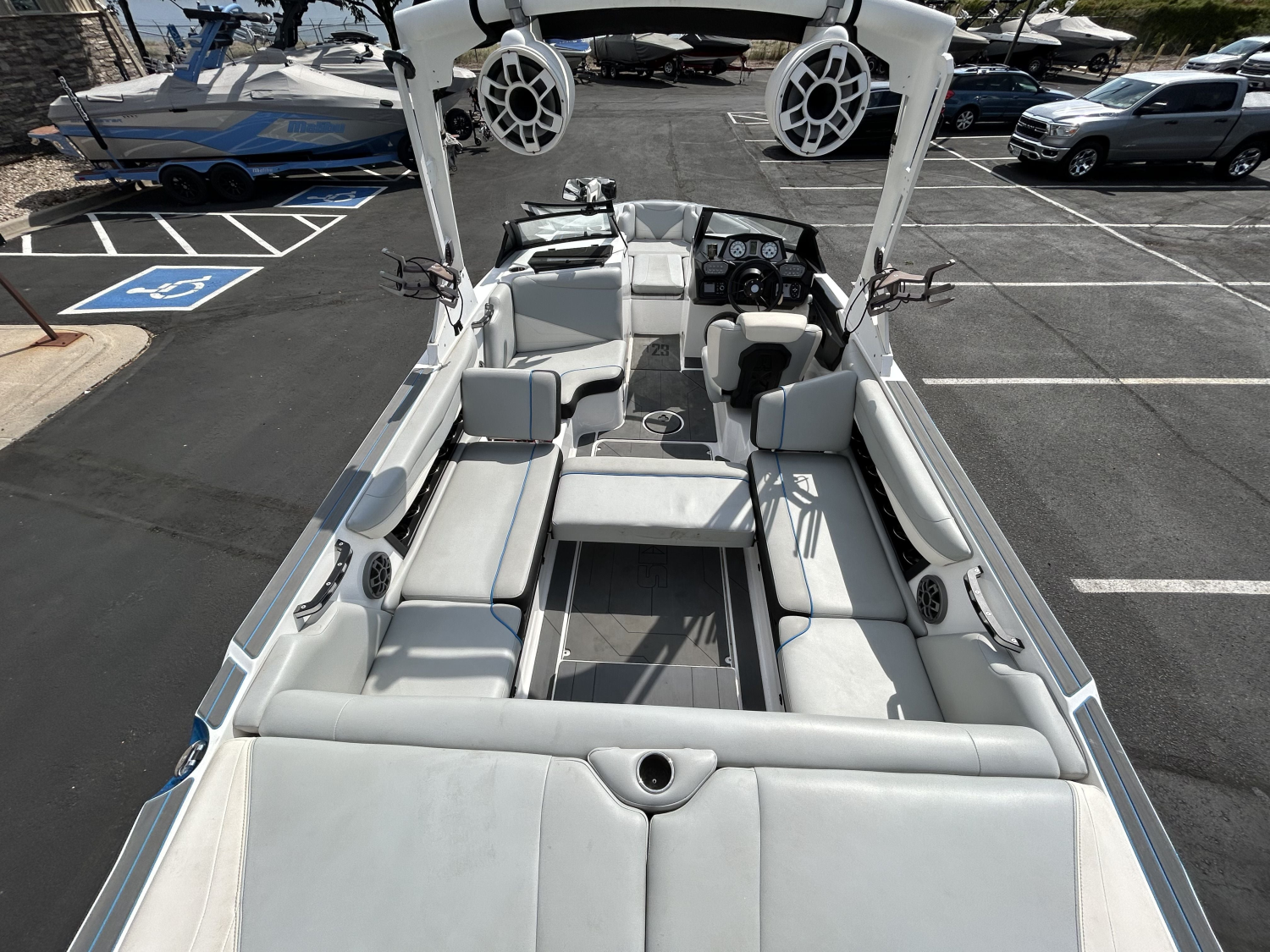 2021 Axis Wake Research T23