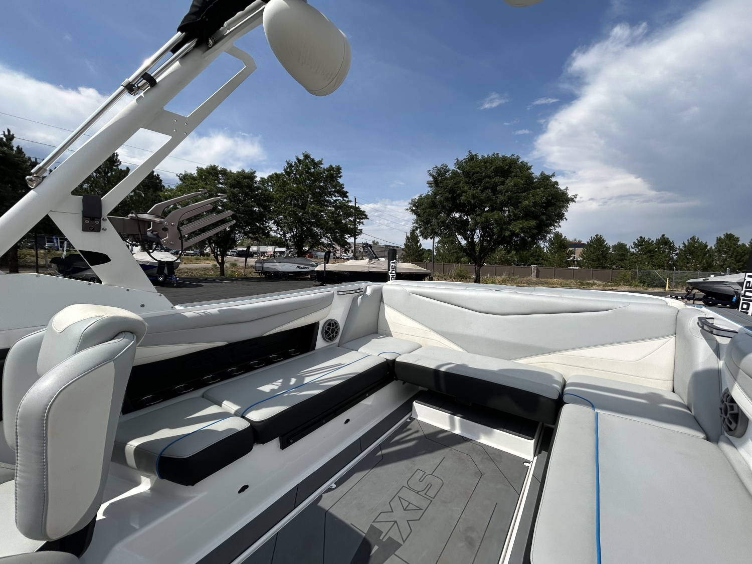 2021 Axis Wake Research T23