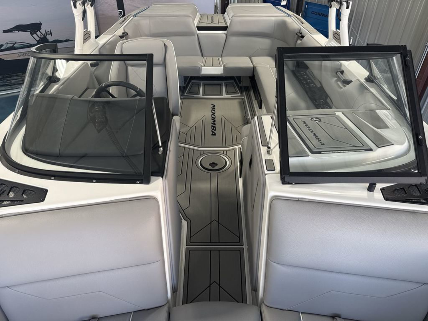 2027 MOOMBA Max