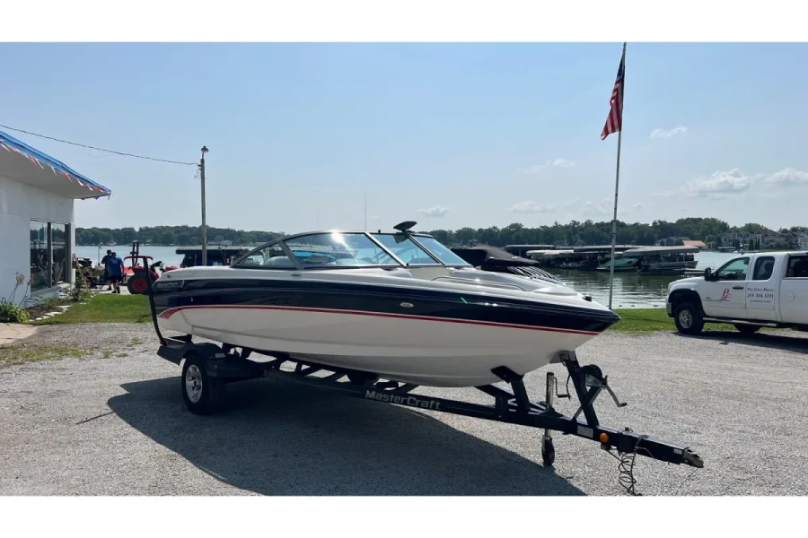 2003-mastercraft-maristar-210-143796-image6.webp