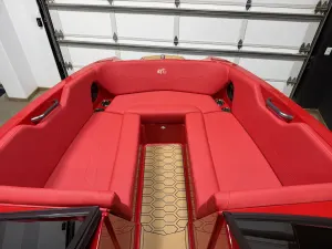 2023-mastercraft-nxt24-143802-image2.webp