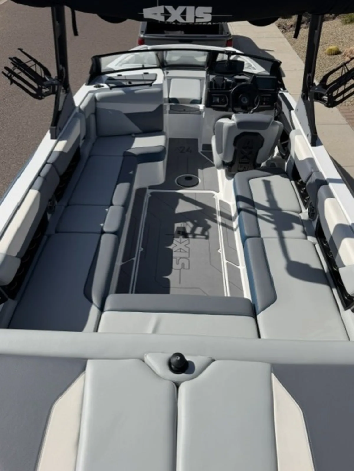 2023 Axis A24-69 hours-M6Di-Trailer & Spare Prop-Transferable Warranty