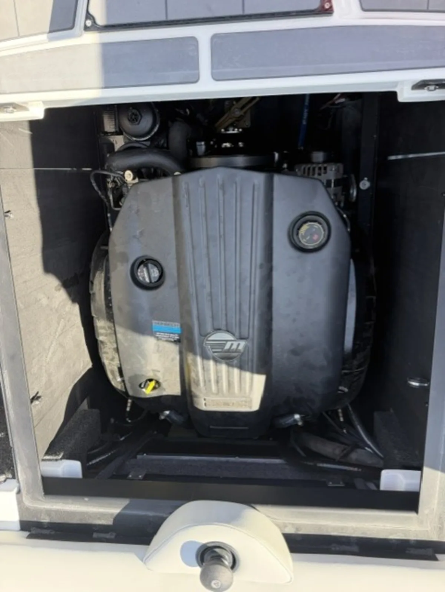 2023 Axis A24-69 hours-M6Di-Trailer & Spare Prop-Transferable Warranty