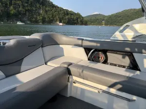 2021-mastercraft-xt22-143812-image12.webp