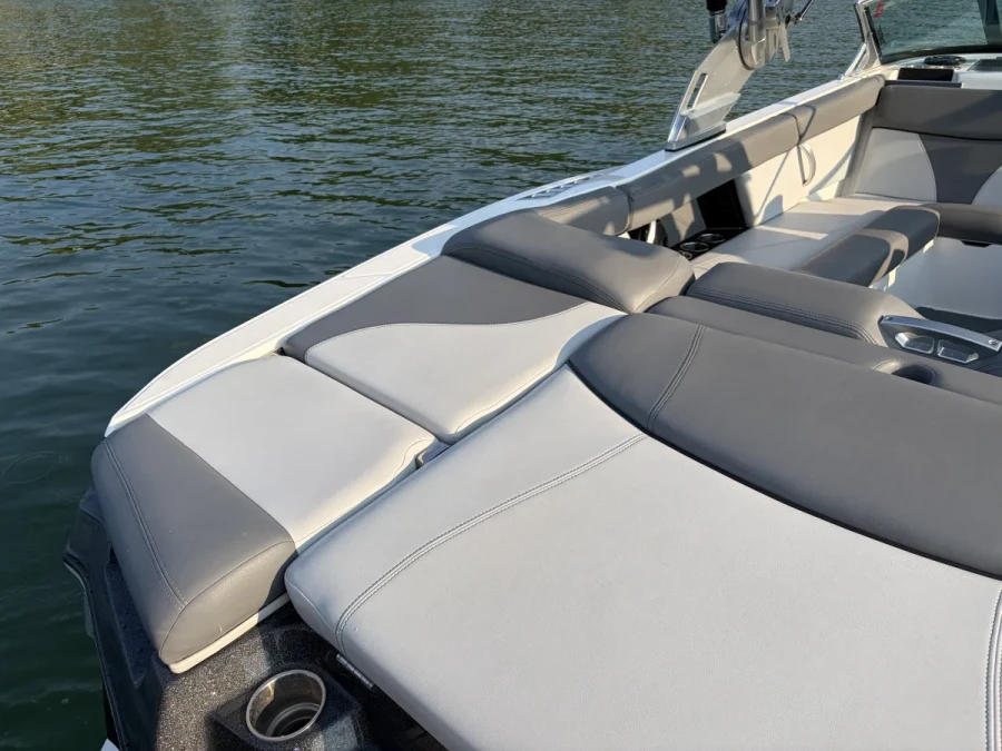 2021-mastercraft-xt22-143812-image17.webp