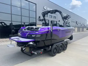 2023-mastercraft-x24-143815-image3.webp