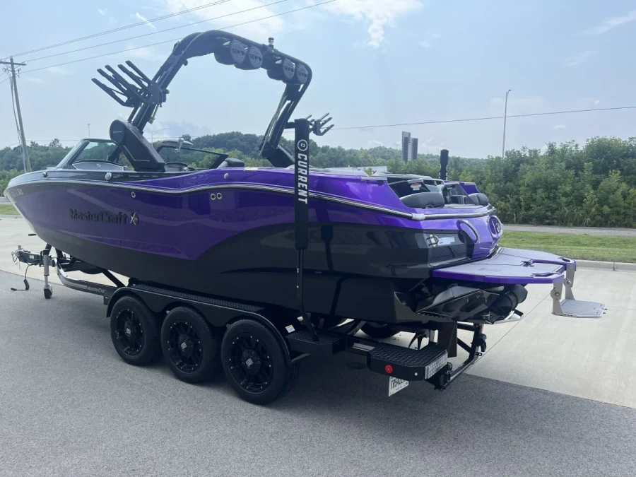 2023-mastercraft-x24-143815-image4.webp