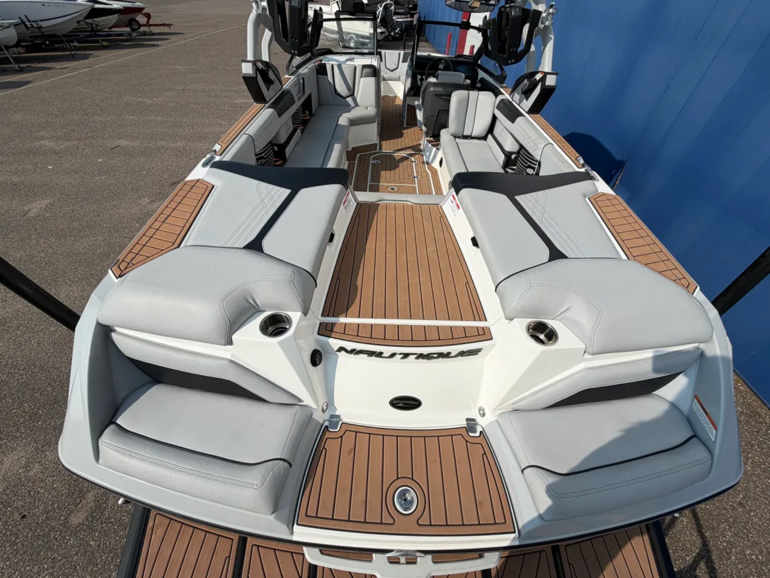 2020 Nautique G25