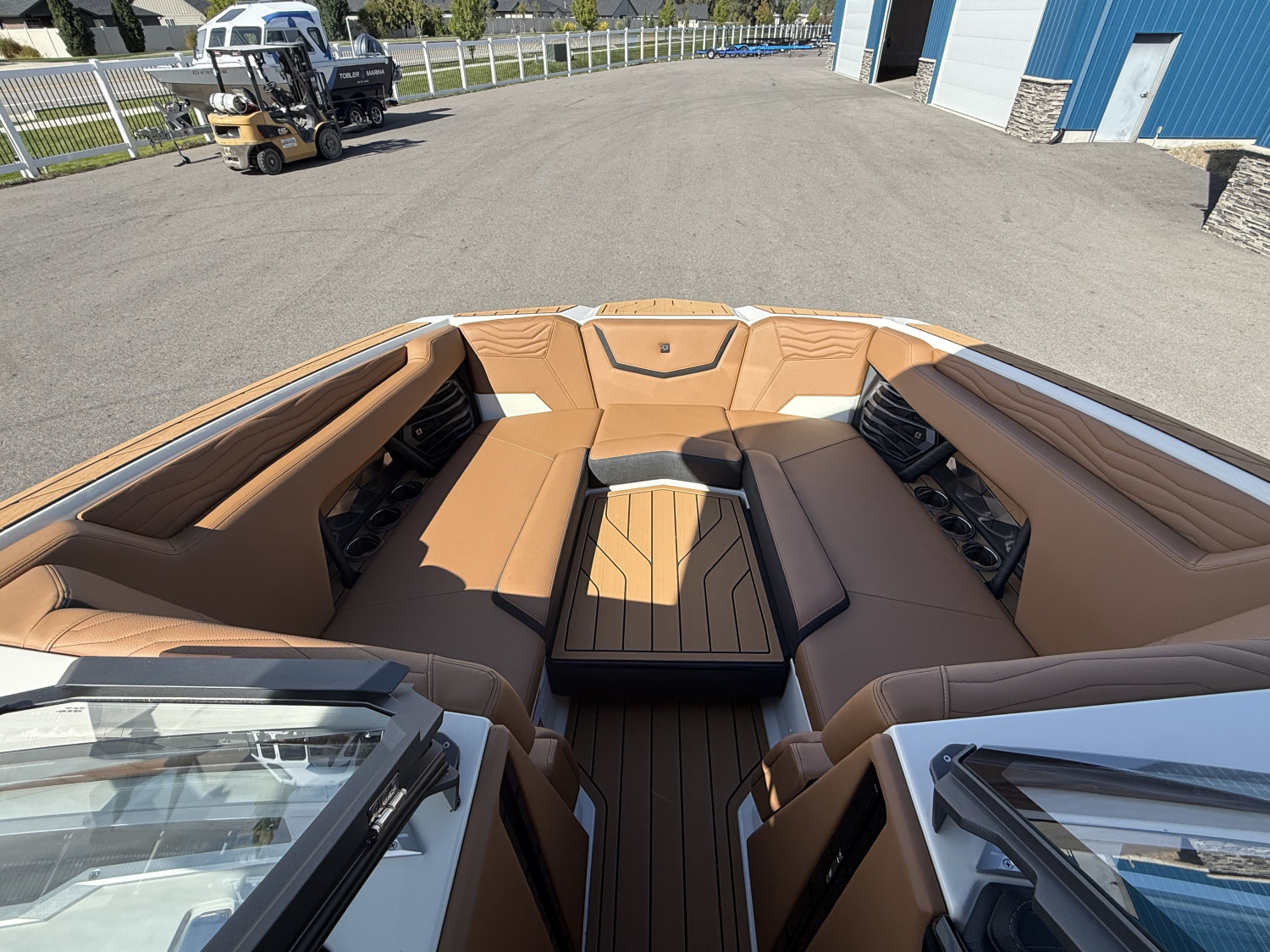 2027 Nautique G25