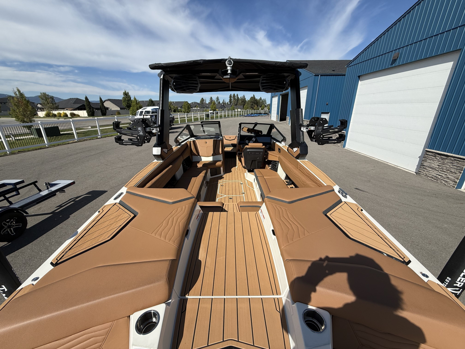 2027 Nautique G25