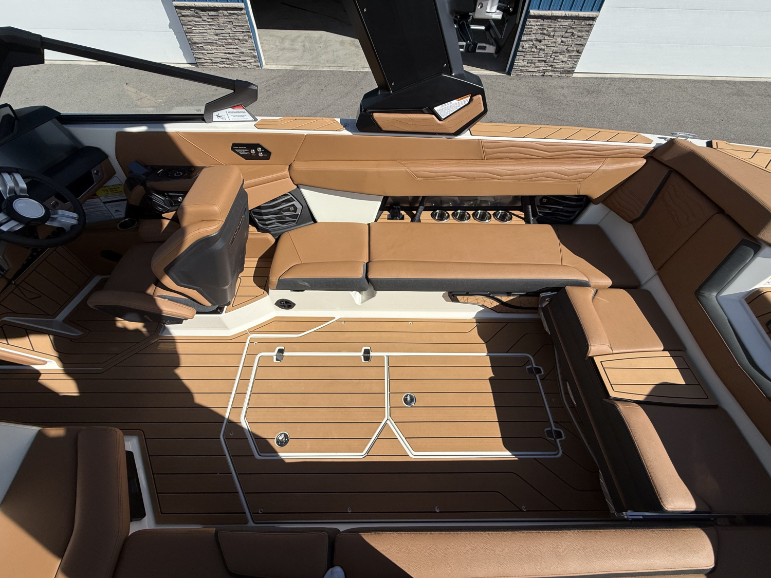 2027 Nautique G25