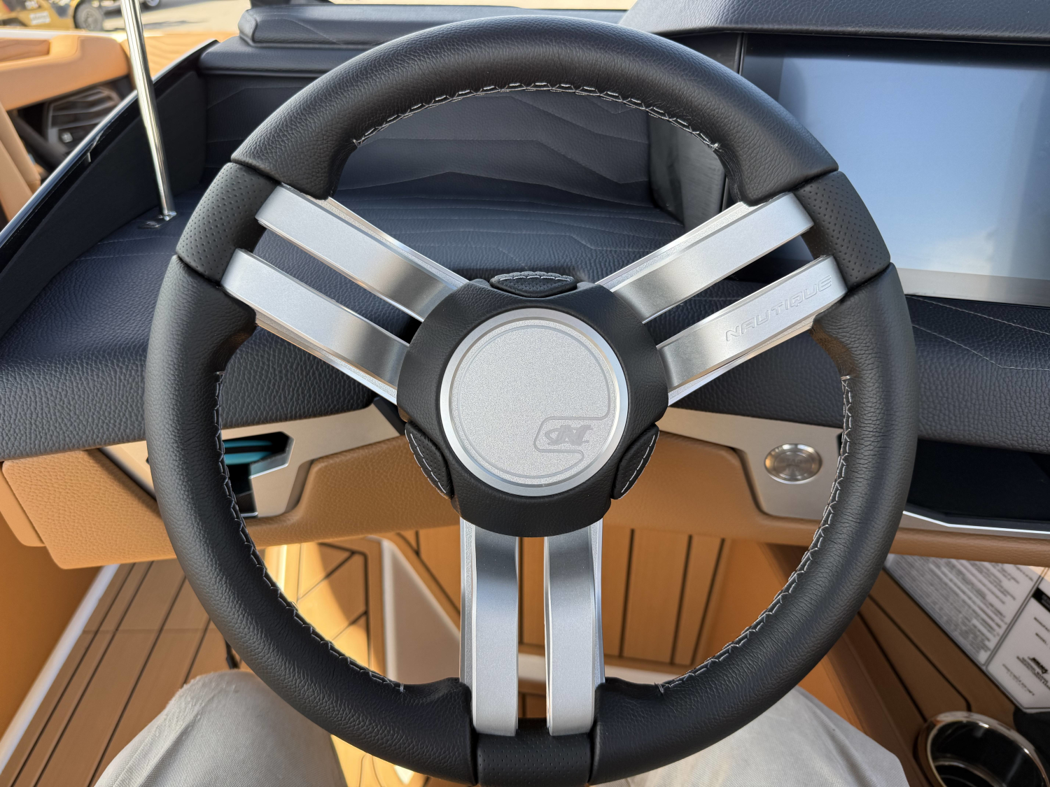 2027 Nautique G25