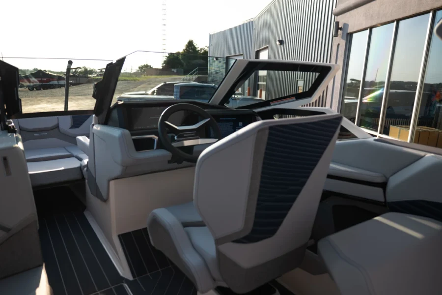 2027-mastercraft-x23-143844-image12.webp