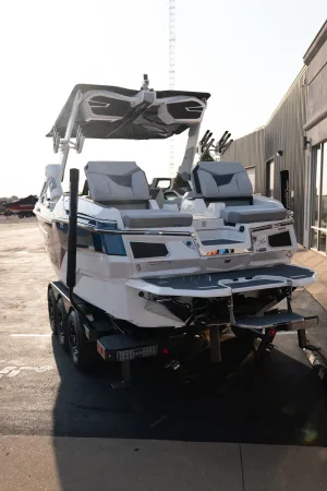 2027-mastercraft-x23-143844-image2.webp