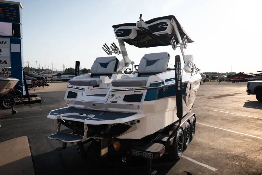 2027-mastercraft-x23-143844-image7.webp