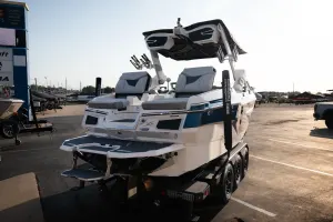 2027-mastercraft-x23-143844-image7.webp