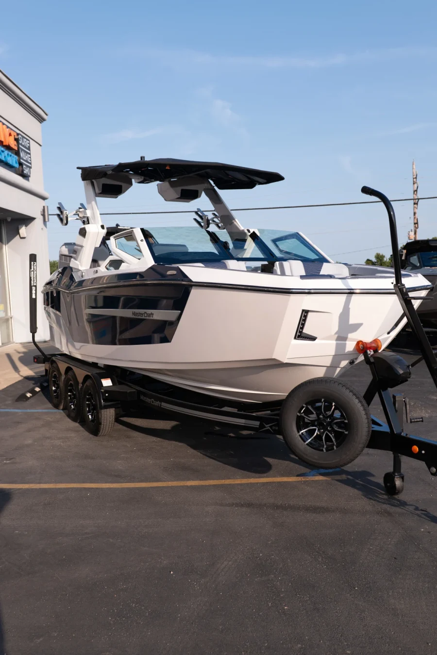 2027-mastercraft-x23-143844-image9.webp
