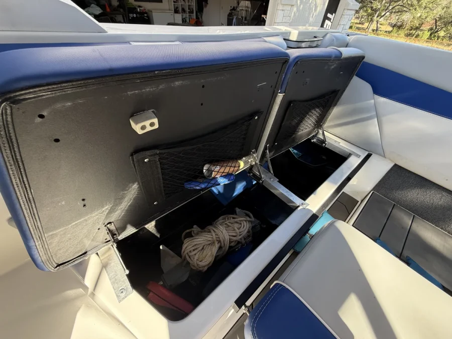 2019-axis-a22-143858-image4.webp