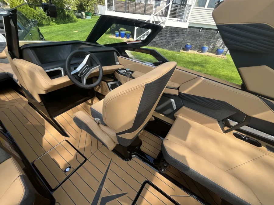 2026-mastercraft-x22-143883-image6.webp