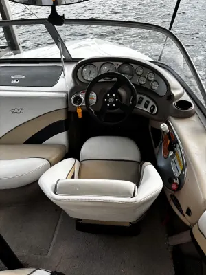 2005-nautique-ski-nautique-196-143893-image1.webp