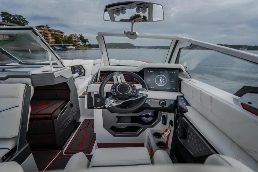 2027-tige-ultre-25zx-143909-image12.webp