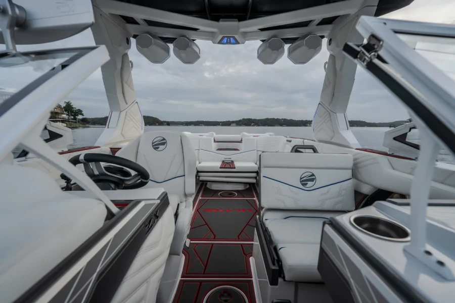 2027-tige-ultre-25zx-143909-image21.webp