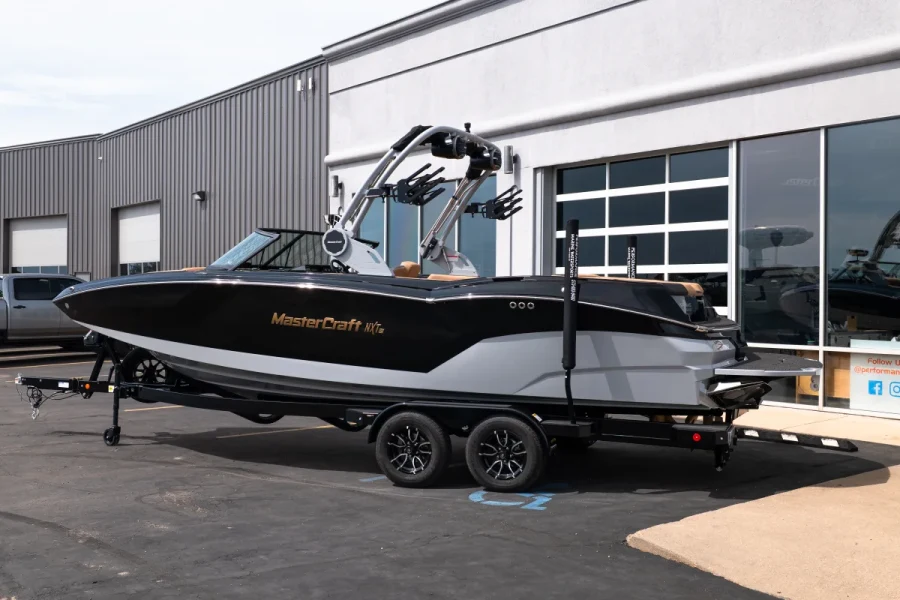 2027-mastercraft-nxt24-143914-image1.webp