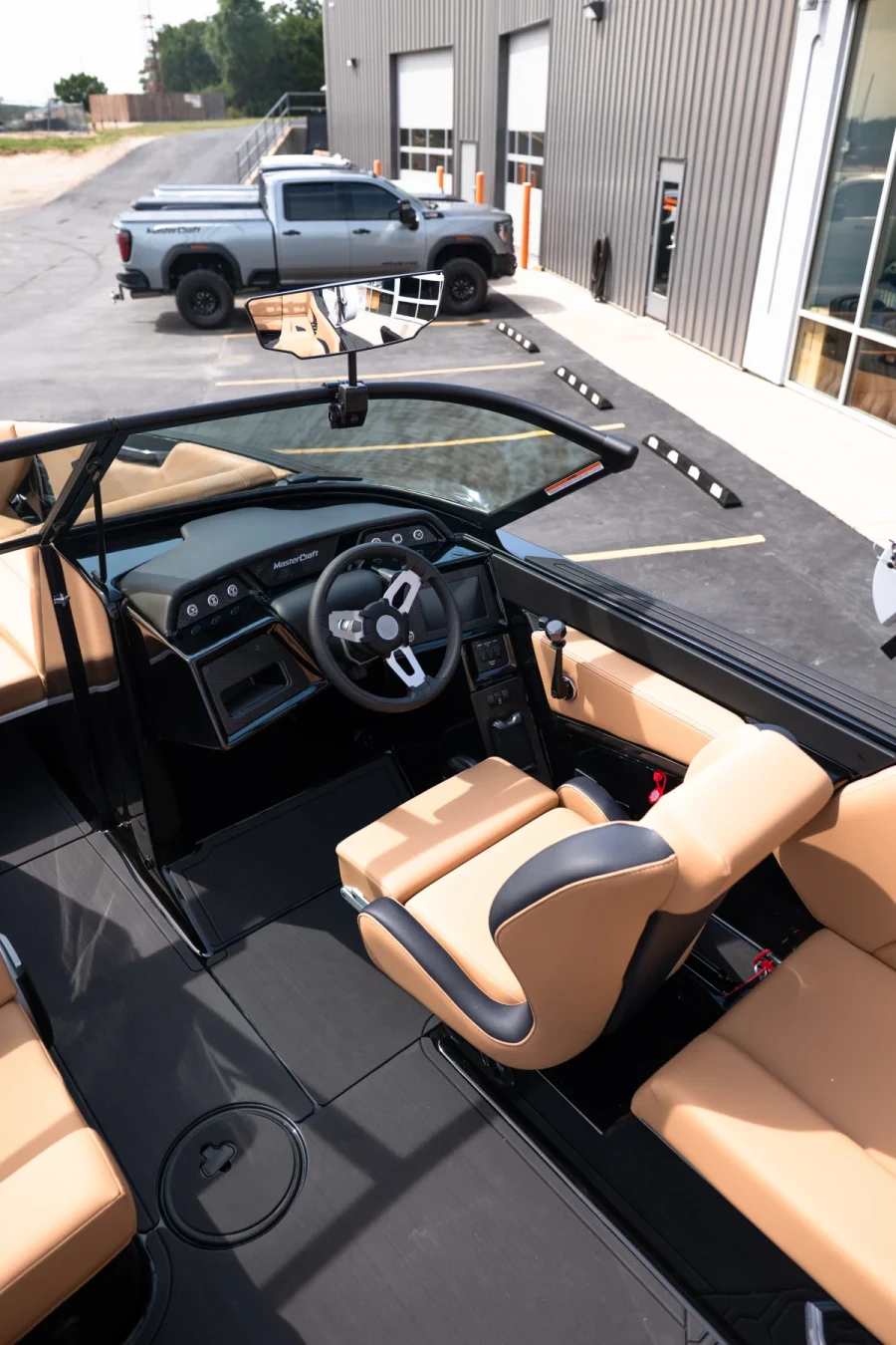 2027-mastercraft-nxt24-143914-image12.webp