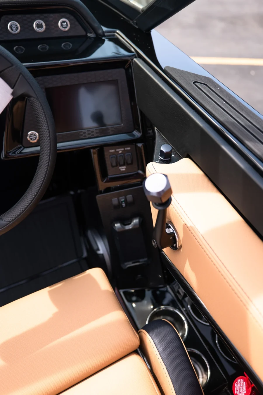 2027-mastercraft-nxt24-143914-image20.webp