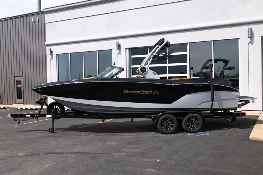 2027-mastercraft-nxt24-143914-image5.webp