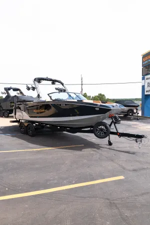 2027-mastercraft-nxt24-143914-image6.webp