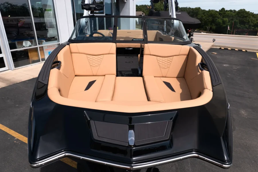 2027-mastercraft-nxt24-143914-image8.webp