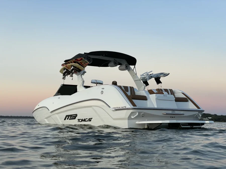 2021-mb-sports-f24-tomcat-alpha-143937-image2.webp