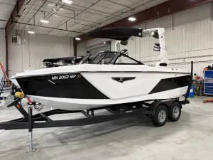 2023-nautique-s21-143820-image0.webp