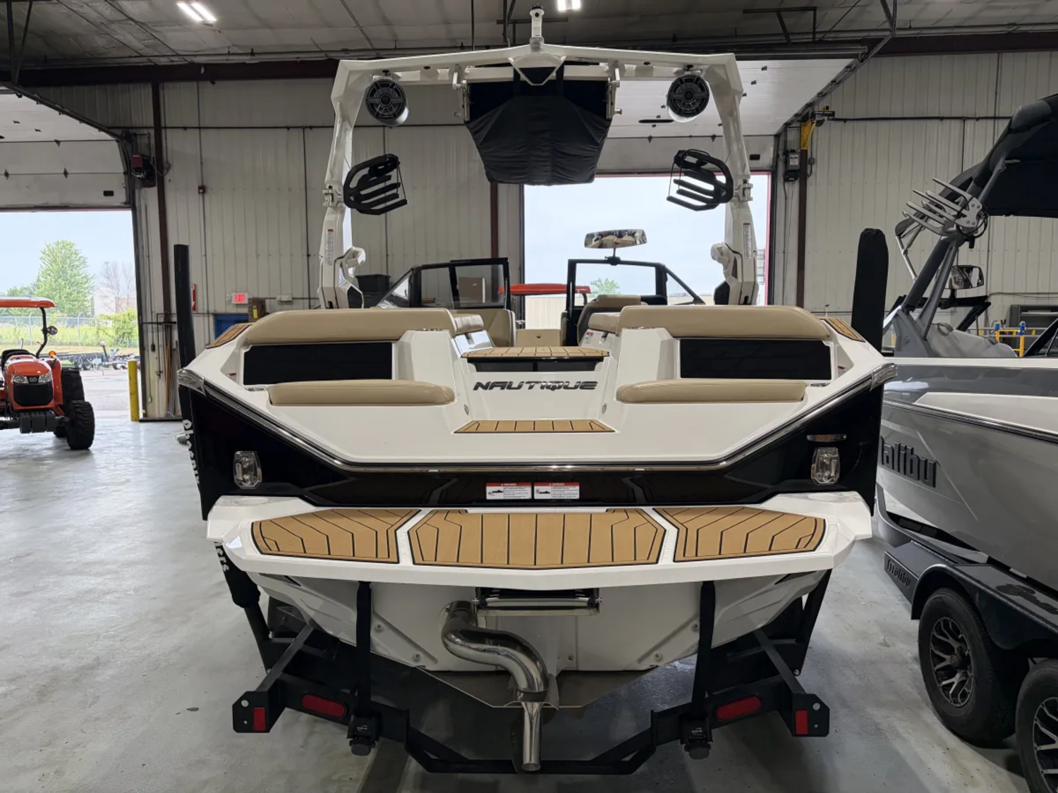 2023 Nautique S21