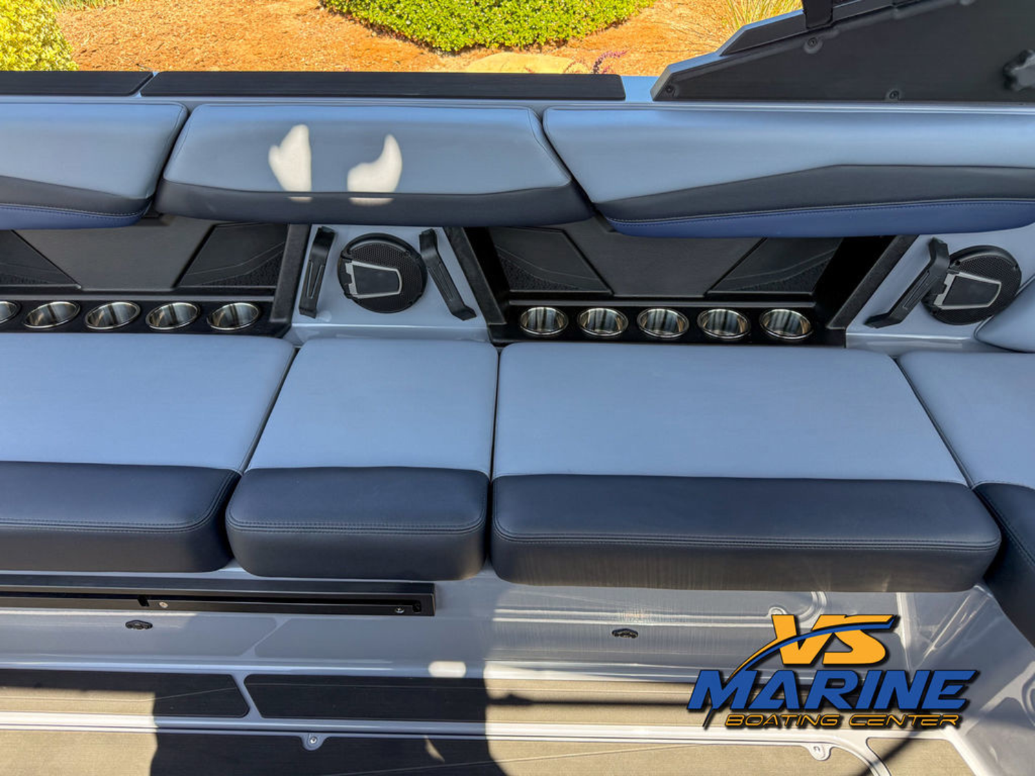2027 Axis Wake Research A245