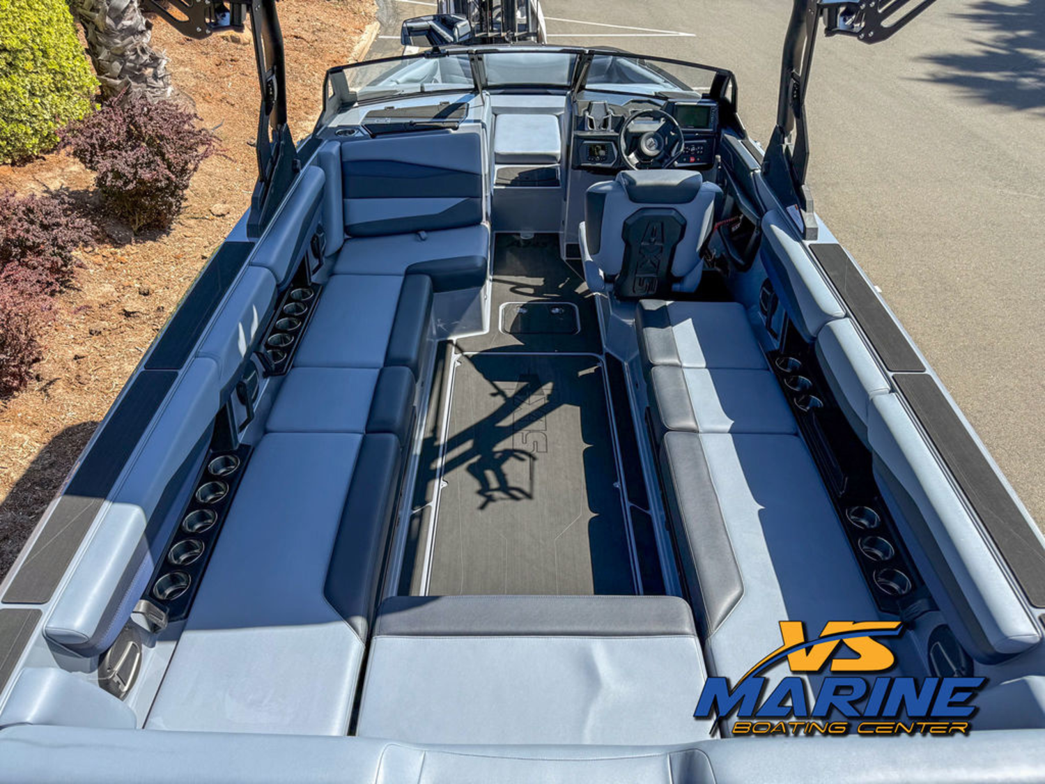 2027 Axis Wake Research A245
