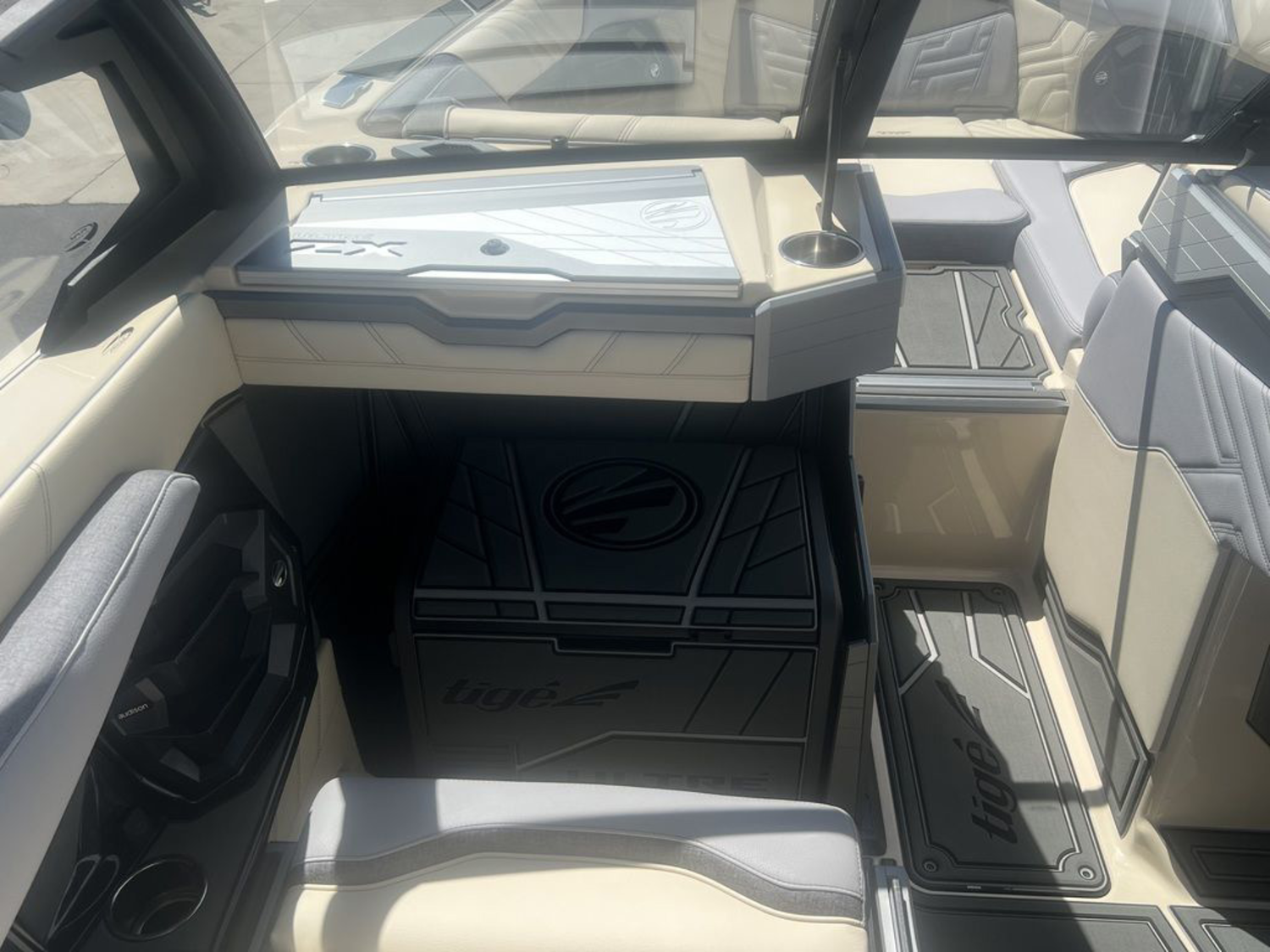 2027 Tige Ultré 25ZX
